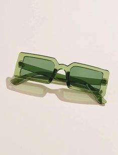 Square shaped, acrylic frame sunglasses. Green Glasses Frames, Funky Sunglasses, Funky Glasses, Cute Sunglasses, Cool Glasses, Fashion Eye Glasses, Rectangle Frame, Stylish Glasses, Acrylic Frames