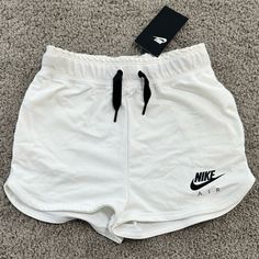 Nike Air Shorts (Check Storefront For Matching Jacket) Brand New With Tags Women’s Size Xs Perfect Condition No Marks Or Blemishes Smoke Free Pet Free Create A Bundle And Make An Offer For A Discount Look Through My Storefront To Find Matching Items All Orders Ship Out Within 24 Hours Nike Clothes Women, Nike Air Shorts, Nike Fits, Nike Women Outfits, Nike Stuff, Nike Clothes, Cute Nike Outfits, Boujee Outfits, Outfit Styles