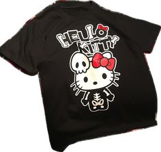 Sanrio Hello Kitty Halloween T-Shirt - Juneptune Sanrio Shirt, Men Summer Fashion, Cottagecore Dark Academia, Black Kitty, Fashion Tshirt, Hello Kitty Halloween, Oversized T Shirts, Halloween T Shirt, Soft Girl