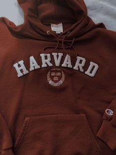 Harvard Clothes, Harvard Manifestation, Oxford University Hoodie, Ivy League Aesthetic, Krista And Becca Ritchie, Harvard Yale, Dream University