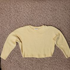 Nwot Womens H & M Crop Top Yellow Long Sleeve Size 12/14 That Has Never Been Worn H&m Cotton Sweater For Spring, Yellow Long Sleeve, H&m Crop Top, H&m, Size 12, Crop Top, Womens Tops, Crop Tops, Yellow