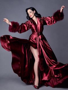 DESHABILLE Dita Von Teese Style, Burlesque Vintage, Dita Von Tease, Rock Dress, Idda Van Munster, Loungewear Luxury, Dita Von, Dita Von Teese