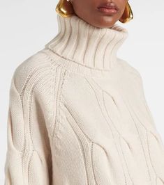 Jardin Des Orangers Cable-knit Wool And Cashmere Turtleneck Sweater - White | Editorialist Melissa Hastings, Germany Outfits, Knitting Cables, Cable Knit Turtleneck Sweater, Quarter Zip Sweater, Cashmere Turtleneck, Knit Fashion, Angelina Jolie, Sweater Sleeves