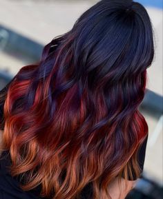 Winter Hair Dye Ideas Brunettes, Bold Hair Colors For Brunettes, Copper Burgundy Balayage, Balayage With Vivid Colors, Winter Hair Colors 2023, Unique Winter Hair Colors, Fall Vivid Hair Color For Brunettes, Vibrant Hair Color Ideas Brunettes, Hair Color Ideas For Straight Hair