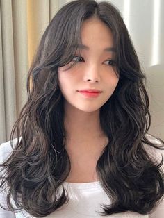 Brown Hair Color Styles, Natural Hair Color Ideas, Hair Color Styles, Korean Long Hair, Dark Fall Hair, Hair Color Asian, Ash Brown Hair Color, Brown Hair Shades, Brown Ombre Hair