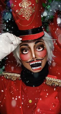 The Nutcracker Makeup, Christmas Makeup Inspiration, Nut Cracker Makeup, Nutcracker Makeup Ideas, Christmas Costume Makeup, Christmas Horror Makeup, Scary Christmas Makeup, Nutcracker Makeup, Nutcracker Costume