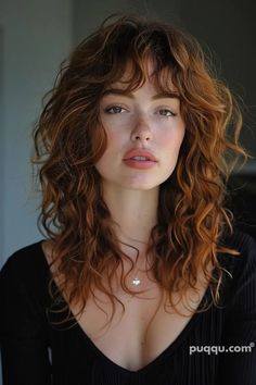 Curtain Bangs Curly Hair: Styling Tips & Ideas - Puqqu Shag Haircut For Fine Curly Hair, Curly Shag With Bangs, Wavy Fringe, Curly Shag Haircut, Fringe Hair, Natural Curly Hair Cuts, Textured Curly Hair, Curly Bangs, Wavy Haircuts