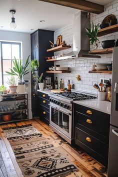 #homedecor, #interiordesign, #homedesign, #decor inspiration ,#homeinterior ,#earthydecor ,#christmasroom ,#kitchendecor Boho Kitchen Makeover, Small Kitchen Remodel Ideas Layout, Boho Style Kitchen, Boho Kitchen Ideas, Modern Kitchen Lighting, Decorating House, Southern Cottage, Styling Stations, Small Kitchens