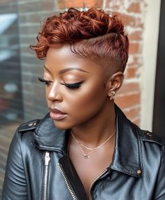 Trendy Warm Chestnut TWA with Copper Hints 🍂 Fall Pixie Hair Color, Low Cut Hairstyles, Cutest Hairstyles, Exotic Hair Color, Hair Colors For Black Women, Colors For Black Women, Dark Fall Hair, Natural Hair Short Cuts