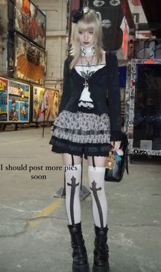 ___sekai_sick Harakuju Outfit, Lamp Core Outfit, Goth Kawaii Fashion, Visual Kei Outfits, Fairy Wardrobe, Lesbian Style, Visual Kei Fashion, Dress Peter Pan Collar, Lollipop Chainsaw