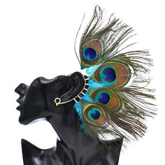 Peacock Feather Ear Hanger Cuff Earrings! These left-side non-piercing clip oversized design earrings are your passport to rocking the bohemian ethnic look and channeling your inner wild spirit at jungle-themed tribal festivals. Piercing Clip, Feather Ear Cuff, Peacock Hair, Ear Hangers, Peacock Earrings, Expensive Jewelry Luxury, Prom Earrings, Wild Spirit, Earrings Bohemian