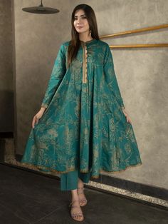 Lawn Printed Shirts Designs, Kurti Designing, Lawn Frock Design, Dress Design Pakistani, Lawn Kurti, Simple Long Dress, Latest Dress Design