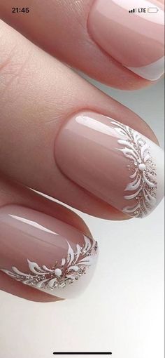 Bridal Nails Designs, Wedding Nail Art Design, Tato Henna, Bridal Nail Art, Manicure Nail Designs, Manicure Inspiration, Nails Today, Smink Inspiration, Short Nails Art