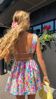 Club Party Dress, Summer Club, Mode Hippie, Trendy Fits, Summer Dresses For Wedding Guest, Club Party Dresses, Summer Goals, Coconut Girl, Flower Print Dress