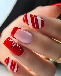 Size: One Size;Package Include:24PCS False Nails Set Candy Cane Christmas Nails Acrylic, Cute Christmas Nails Simple Art Designs, Fashion Nails Christmas, Red Glitter Candy Cane Nails, Coffin Xmas Nails, Cute Christmas Nails Design, Cute Gel Nails For Christmas, Candy Cane Snowflake Nails, Nutcracker Inspired Nails