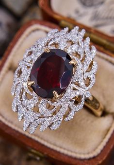 Exquisite Oval Ruby Ring, Luxury Red Marquise Cut Jewelry, Red Oval Diamond Cut Diamond Ring, Red Oval Diamond Cut Ring, Red Oval Diamond Ring With Diamond Cut, Tiaras Jewellery, Diamond Accent Ring, Zircon Jewelry, Dream Engagement Rings