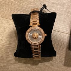 Versace Versus Watch New. Versace Watch Women, Loui Vuttion, Versace Aesthetic, Versace Watches Women, Versus Versace Watch, Versace Watches, Black And Gold Watch, Santa List, Versace Pink