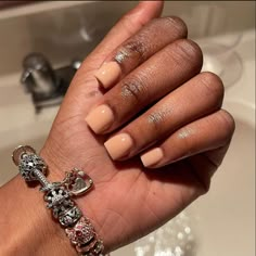 Nude Short Acrylic Nails, Nude Short Square Nails, Sns Nails Colors, 4a Natural Hair, Acrylic Toe Nails, Ombre Acrylic Nails, Colored Acrylic Nails, Acrylic Nails Designs