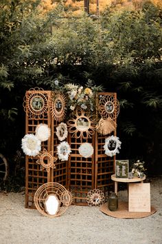 plan de table miroirs Batik Wedding, Boho Backdrops, Wedding Airbnb, Boho Event, Sari Sari Store, Retro Wedding Theme, Menu Table, Country Festival, Beach Wedding Decor