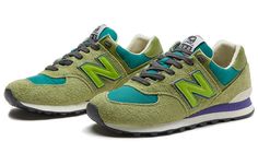 Looking for a show-stopping sneaker that will make all your friends jealous? Look no further than the New Balance Stray Rats x 574 'Green.' Designed in partnership with Julian Consuegra's streetwear brand, this sneaker is a work of art. The upper is made of nylon, suede, and leather in varying shades of green, and it features Stray Rats branding on the heel tab, sockliner, and tongue tag. The retro runner rides on a standard 574 midsole and has a durable ENCAP rim for added support. (SNKR/Unisex Stray Rats New Balance, Green New Balance Running Shoes, Green New Balance Functional Running Shoes, Green Breathable New Balance Running Shoes, Green Low-top New Balance Trail Running Shoes, Green Jacket Outfit, Green Design, Green Jacket, Tennis Shoes