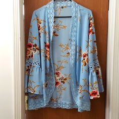 Beautiful Blue With Floral. Never Worn. Chiffon Cardigan, Plus Size Kimono, Lace Cardigan, Kimono Cardigan, Collar Designs, Plus Size Top, Lace Shirt, Grey Women, Cardigans For Women