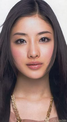 60s Asian Makeup, Makeup Inspo Japanese, 70s Makeup Asian, 2000 Japanese Makeup, Old Makeup Looks 90s, 2000 Asian Fashion, Y2k Japanese Makeup, Early 2000 Makeup Look, Japanese 90s Makeup