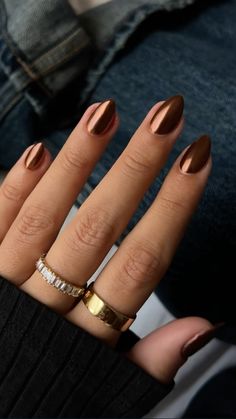 Short Gel Nails November, November Gel X Nails, Winter Thanksgiving Nails, Natural Trendy Nails, Pearly Brown Nails, Short Chrome Nails Fall, Gold Crome Nails Designs Short, Brown Gold Chrome Nails, Bronze And Brown Nails