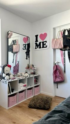 Cute Aesthetic Rooms, Dream Apartment Decor, Room Redesign, Girly Room, Redecorate Bedroom, Aesthetic Rooms