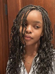 Mini Short Box Braids, Crinkle Braids Black Women, Short Curly Braids, Marsai Martin, Ghana Braids Hairstyles, Short Box Braids Hairstyles, Curly Braids, Braids Ideas, Short Box Braids