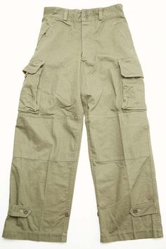 100% cotton    made in japan. Army Cargo Pants, French Army, Cargo Shorts, Army Green, Cargo Pants, Trousers Women, Mens Short, Trousers, Pants