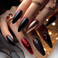 Red And Black Nails Design Coffin, Red And Black Stiletto Nails, Nails Black Coffin, Coffin Nails Black, Classy Coffin Nails, Bad And Boujee Nails, Summer Coffin Nails, Coffin Nails Short, Engagement Rings Black