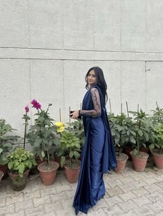 Freshers Saree Ideas, School Farewell Dress Ideas Indian, Dark Blue Saree For Farewell, Fairwell Saree Ideas, Fairwell Sarees, Farewell Saree Ideas School, Farewell Dress Ideas, Saree For Girls Farewell, Farewell Sarees School