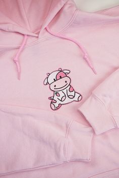 Cow Hoodie, Sports Wear Fashion, Strawberry Cow, Sweatshirt Aesthetic, Hoodie Aesthetic, Embroidery Hoodie, Aesthetic Hoodie, Embroidered Hoodie, Gifts For My Boyfriend