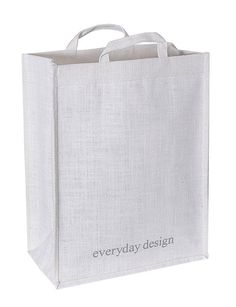 a white shopping bag with the words everyday design printed on it's front and side