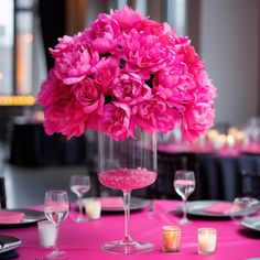 Hot Pink Hydrangea Centerpiece, Hot Pink Centerpieces, Barbie Centerpieces, Hanging Centerpiece, Simple Centerpiece, Pink Centerpieces, Barbie Christmas, Centerpieces Ideas