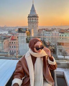 Cute Hijabi Outfits, Hijab Style Casual, Hijabi Outfits, Hijabi Girl, Hijab Style, Winter Clothes, Hijab Fashion, Kdrama, Style Casual