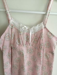 Adorable, romantic Laura Ashley Pink Paisley Nightgown  Size Small Length is 45 inches Bust unstretched is 15 inches Stretched (there is an elasticized band sewn into the back seam) is 17.5 inches Ribbon bow at bust.  Cotton/poly blend Spring Lace Trim Nightgown For Sleepover, Cottagecore Lace Trim Nightgown For Loungewear, Spring Nightgown With Lace Trim For Sleepover, Spring Sleepwear With Lace Trim, Cottagecore Nightgown With Lace Trim For Loungewear, Spring Sleepwear With Lace Trim For Sleepover, Spring Sleepover Nightgown With Lace Trim, Spring Lace Trim Nightgown For Pajama Party, Spring Nightgown With Lace Trim For Pajama Party