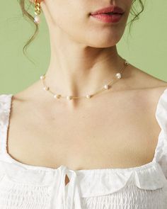 The Pearl Cable Chain Necklace-Gold | RIHOAS – rihoas Accessories For Square Neckline, Square Neck Accessories, Square Neck Dress Jewelry, Jewellery For Square Neckline, Square Neckline Necklace, Square Neck Necklace, Necklace For Square Neckline Dress, Necklace For Deep V Dress, Chic Pearl Chain Choker