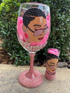 Wine glasses make a great gift idea for any occasion.  Give her an extra special gift with this Rose Gold 2 piece wine glass.  Set includes a 20 oz wine glass with a matching 3 ounce shot glass.  Wine glass comes with bling added to girls hair, shades and earring. Stem and base of glass are fully glittered then sealed with epoxy.  Glass can be personalized with a name.  Please put any personalization in the comments and message shop with any changes to color of glass. Custom Shot Glass, Decorating Wine Glasses, Wine Glass Decorating Ideas, Glitter Wine Glasses Diy, Bedazzled Liquor Bottles, Diy Rhinestone Crafts, Diy Mug Designs, Bling Bottles, Diy Gifts To Sell