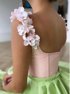 Details:-Designer taffeta fabric-Baby pink and light green colors-A-line with open skirt and embroidered straps-For special occasions Green Graduation Dress, Teuta Matoshi Dresses, Matoshi Dress, Open Skirt, Teuta Matoshi, Queen Outfits, Dress For Party, Rose Pale, Fashion Inspiration Design