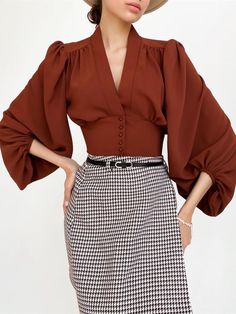 chic LINDY puffy sleeve short -shoulder line pleat -puffy sleeve & cuff gathering -high waist button list Cardigan Rosa, Blouses Vintage, Lantern Sleeve Top, Lantern Sleeved Blouses, The Office Shirts, Elegant Blouses, Loose Blouse, Puffy Sleeves, Professional Outfits