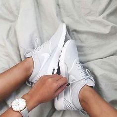 ᴘɪɴᴛᴇƦᴇѕᴛ: ellιe тнe ѕloтн ✧ Outfit 2020, Dr Shoes, Nike Outlet, Nike Air Max Thea, Air Max Thea, Nike Trainers, Nike Shox