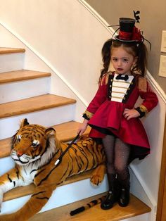 Ringmaster Costume, Halloween Costume Toddler Girl, Circus Outfits, Toddler Girl Halloween, Pageant Wear, Baby Kostüm, Black Halloween Dress, Gaun Fashion, Toddler Halloween Costumes