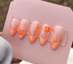 Pink Orange Flower Nails, Green And Coral Nails, Pretty Orange Nails, Hawaiian Nails Acrylic, Vacation Nails Orange, Sunset Orange Nails, Orange Vacation Nails, Short Orange Nail Designs, Nail Ideas Flowers