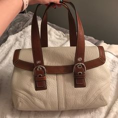 Gorgeous 100% Authentic Leather Coach Handbag. Never Used. Perfect Condition!!!! Very Roomy! Cream Leather Shoulder Bag For Errands, Coach Beige Rectangular Bag, Classic Beige Bag For Errands, Beige Coach Bag With Detachable Strap, Leather Shoulder Bag With Handles In Neutral Color, Chic Cream Coach Shoulder Bag, Neutral Leather Shoulder Bag With Handles, Cream Leather Bag For Errands, Neutral Everyday Use Bags With Handles