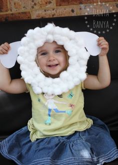 Adorable sheep mask or Spring lamb craft activity for kids, that even toddlers can make. So cute for nursery rhymes or farm themed imaginative play. Sheep Mask, Craft Activity For Kids, Farm Preschool, Christmas Pageant, Farm Activities, Masks Crafts