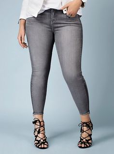 Rebel Wilson for Torrid Zip Skinny Jeans, PEWTER GREY Button Fly Jeans, Way Down, Plus Size Jeans, Fantasy Fashion, Simply Beautiful, Pocket Design, Passion For Fashion, Capsule Wardrobe, Beautiful Outfits