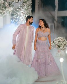 Indian Engagement Photos, Manifestation List, Engagement Looks, South Wedding, Engagement Dress For Bride, Sangeet Outfit, Indian Couple, Outfits Indian