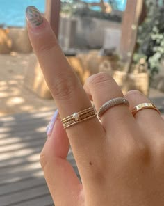 Gold Rings Woman, Gold Stacker Rings, Gold Ring Combo, Ring Stack Dainty, Simple Gold Band Ring, Pretty Rings Gold, Dainty Gold Ring Stack, Gold Rings Stack, Silver And Gold Rings Together