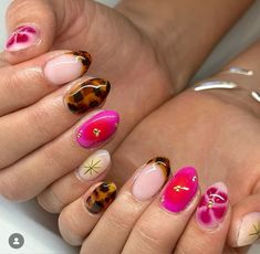 Nails Design Funky, Gel Nail Designs Colorful, Builder Nails Design, Girly Birthday Nails, Muted Nail Designs, Sparkly Nails Design, Paul Frank Nails, Original Nails Designs, Dolly Parton Nails